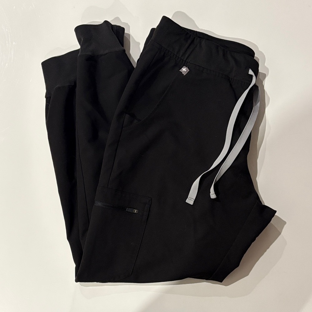 FIGS Zamora Jogger Scrub Pant